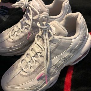 NIKE aimax pink and grey